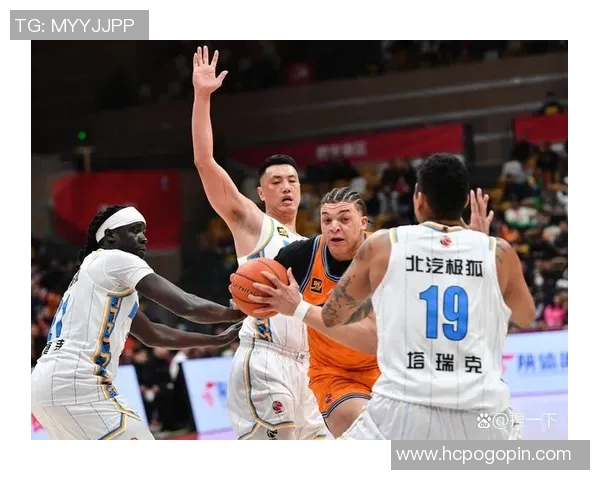 2021年CBA山西队与福建队激战回顾精彩瞬间与赛场亮点分析